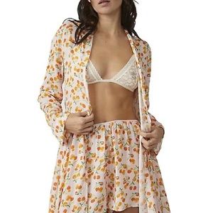 Worth It Grapefruit-Print Robe